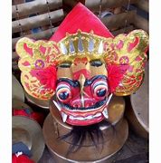 Topeng Barong Bali Terbuat Dari